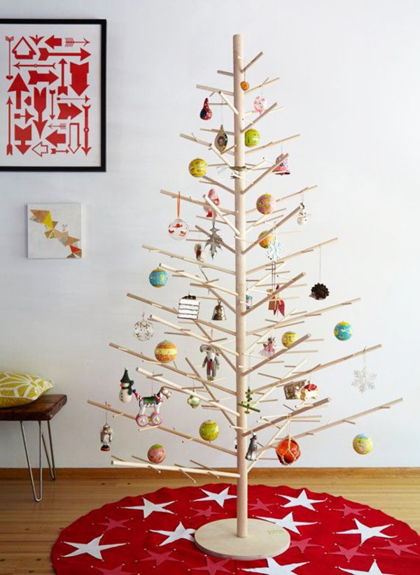 Wooden Christmas Tree Ideas with Ornaments