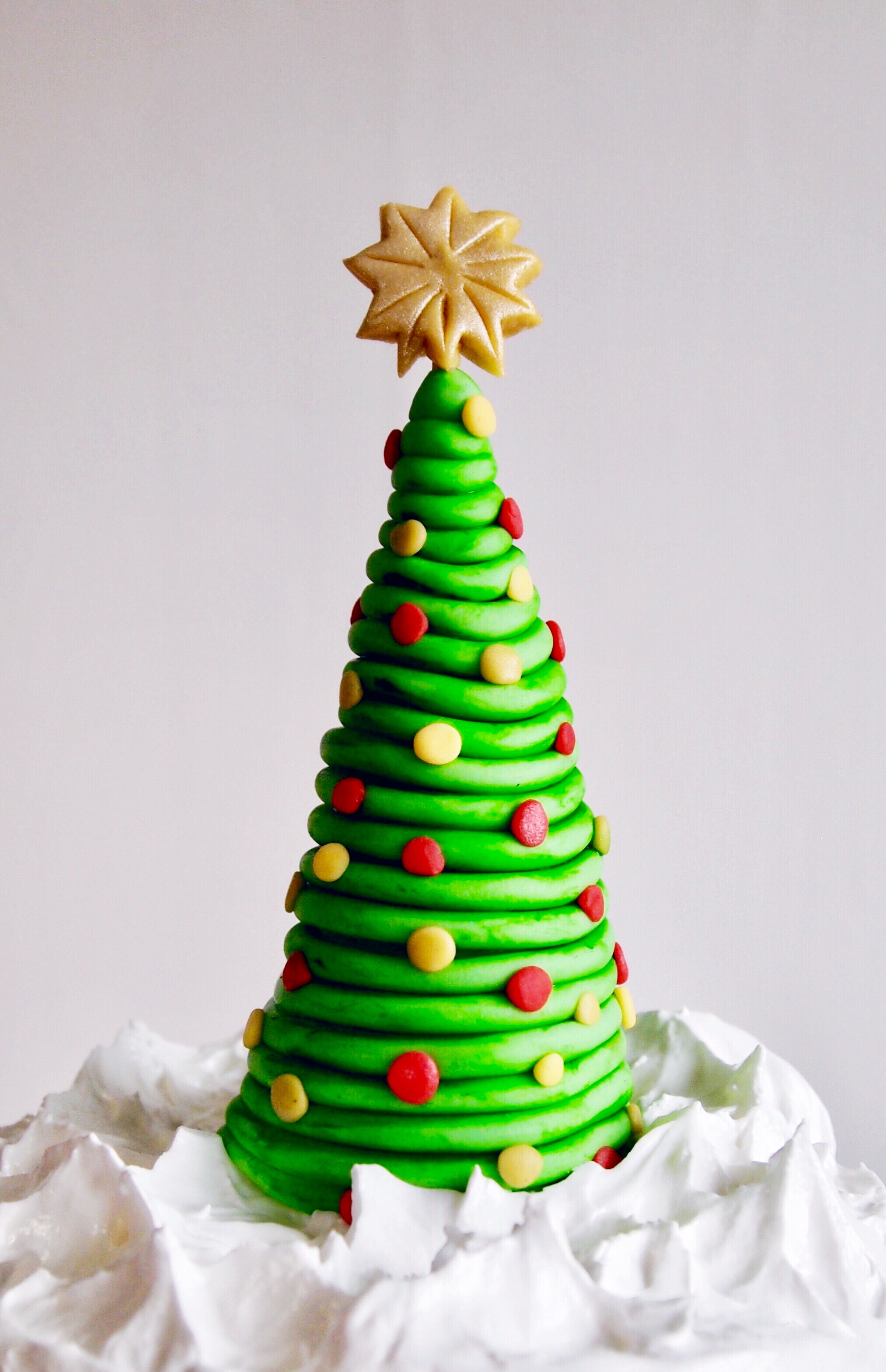 5 Easy Christmas Tree Cake Patch Designs