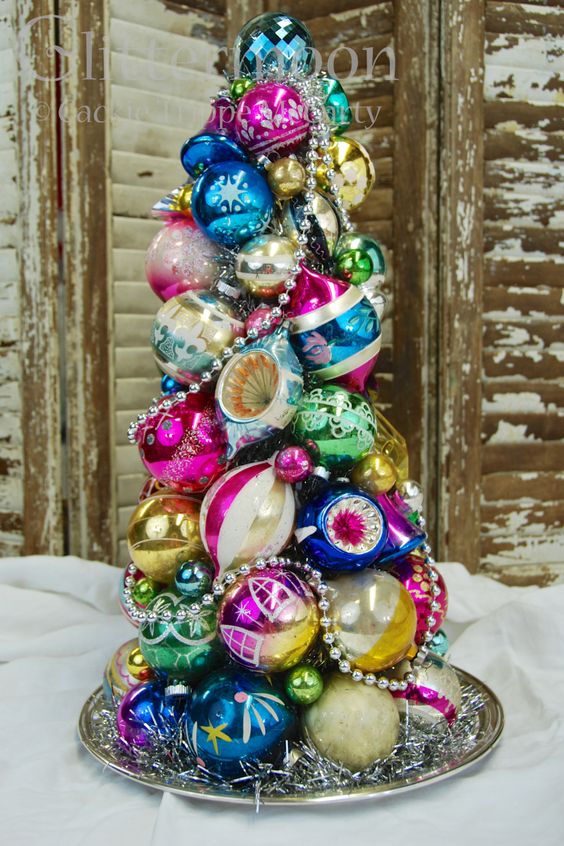 7 Unique Christmas Tree Ornaments To Treasure