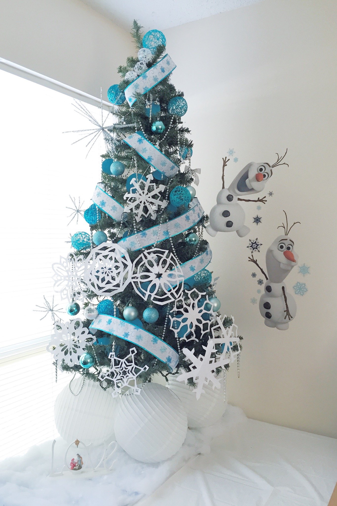 Frozen Christmas Tree Decorations