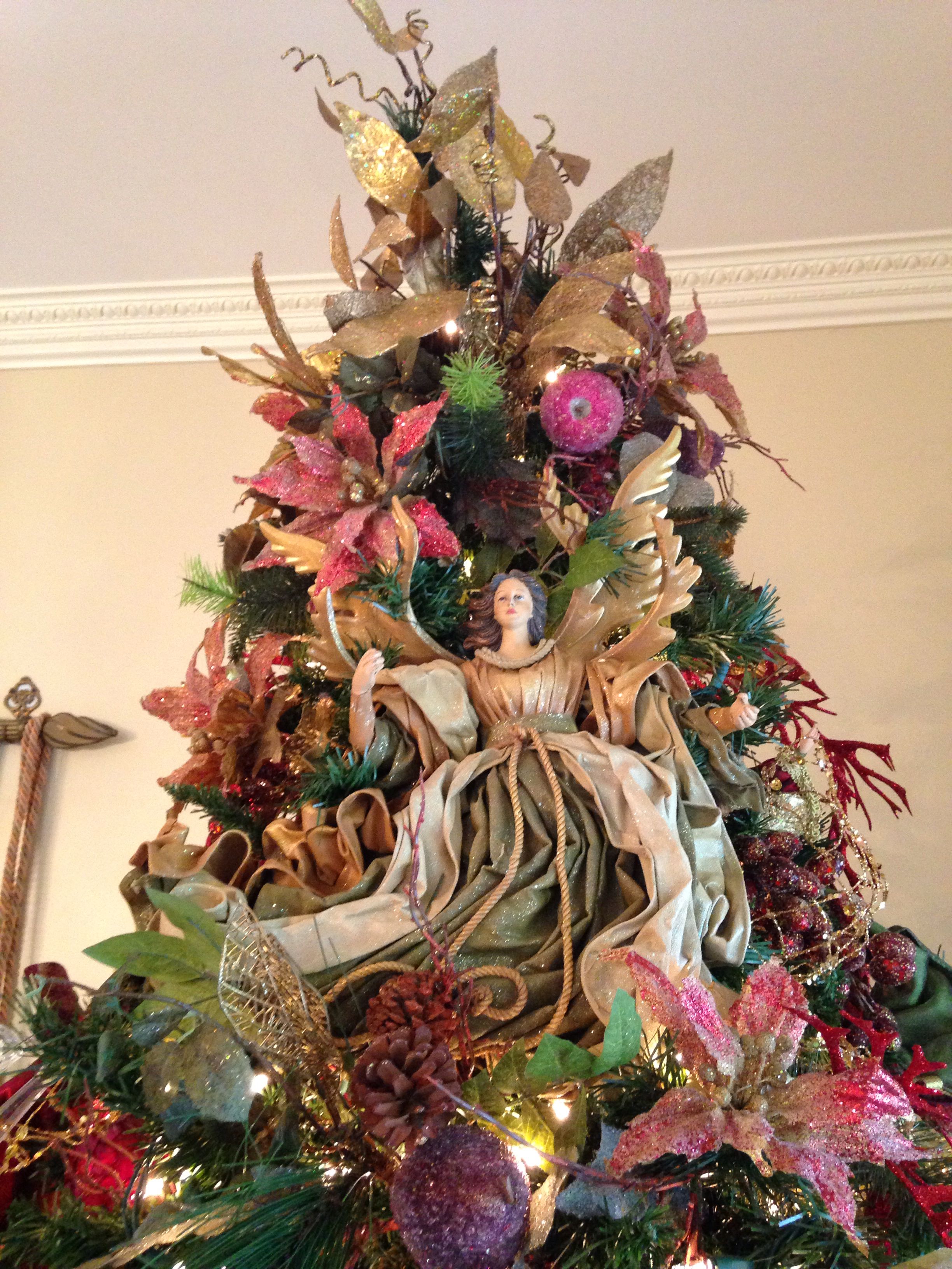 Angels On The Christmas Tree: Heavenly Decor Inspiration