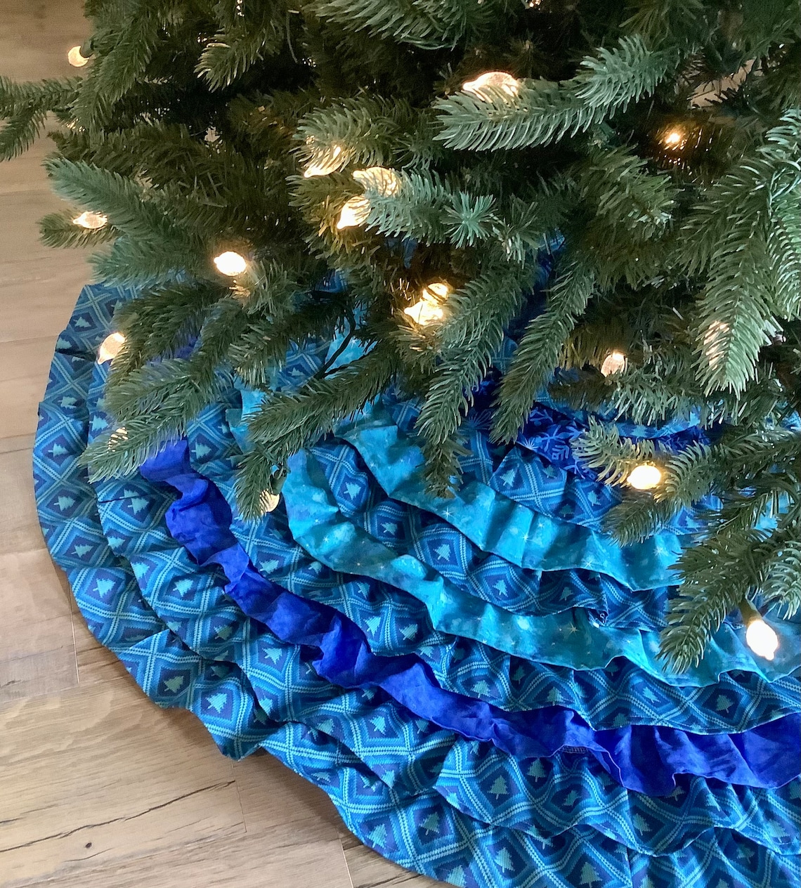 Blue Christmas Tree Skirt with Other Colors