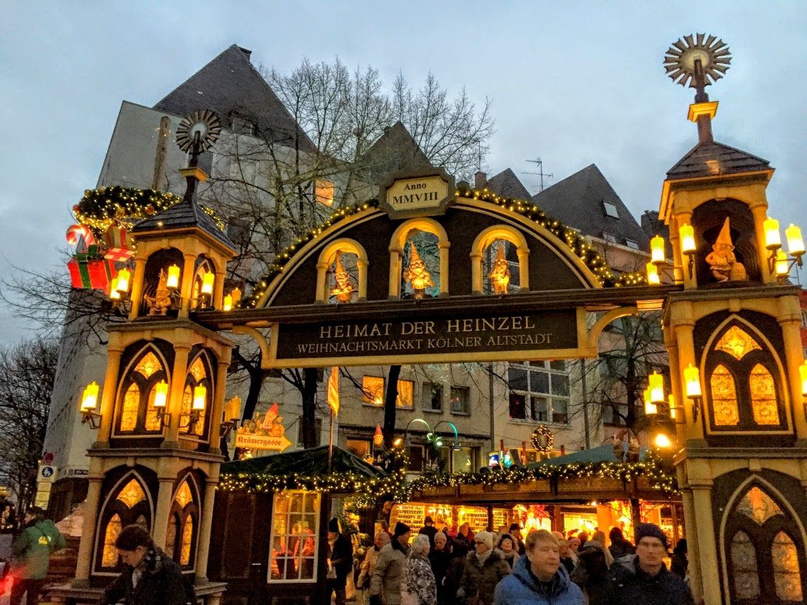 Christmas market cruise experiences