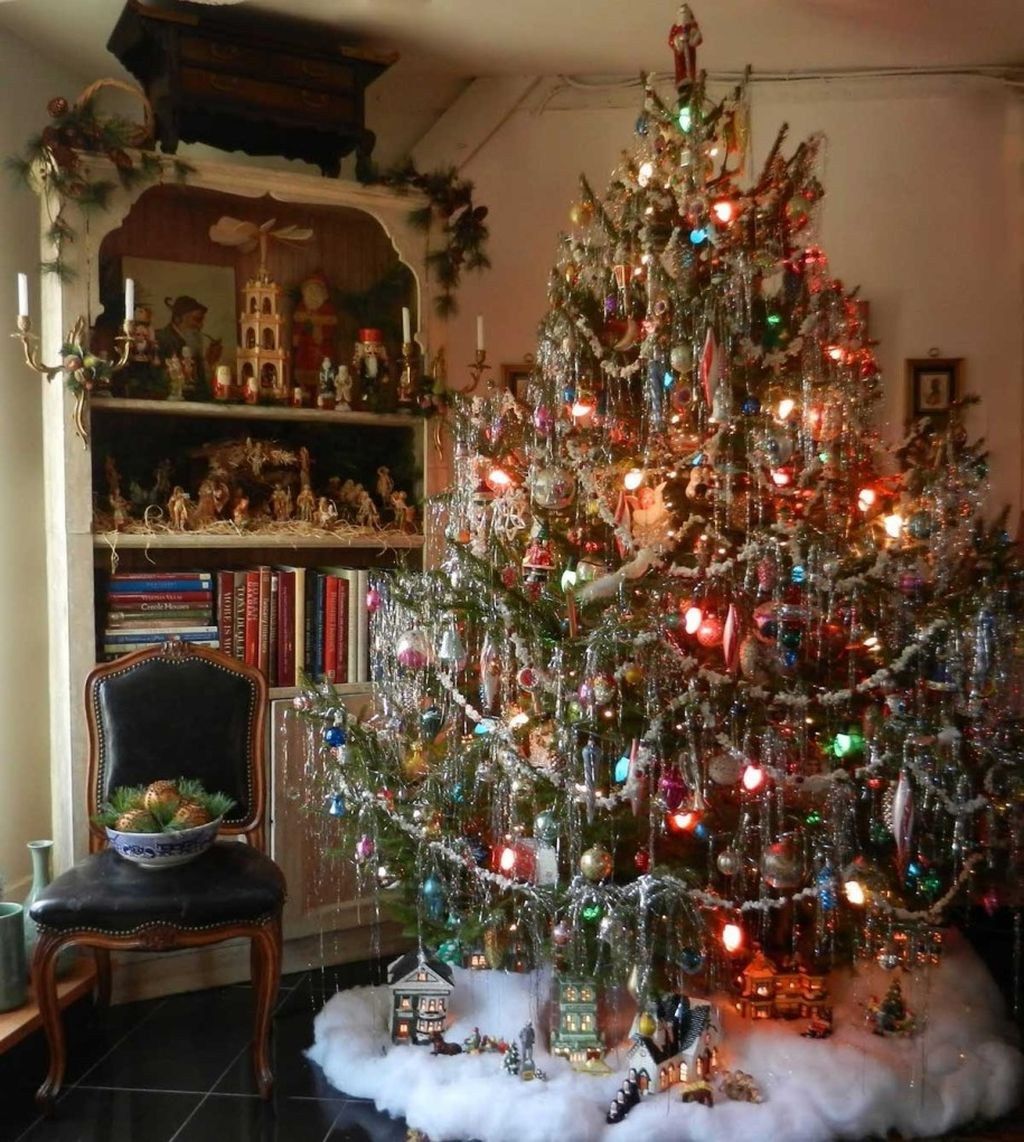 Creating a Classic Holiday Look with Your Artificial Vintage Christmas Tree