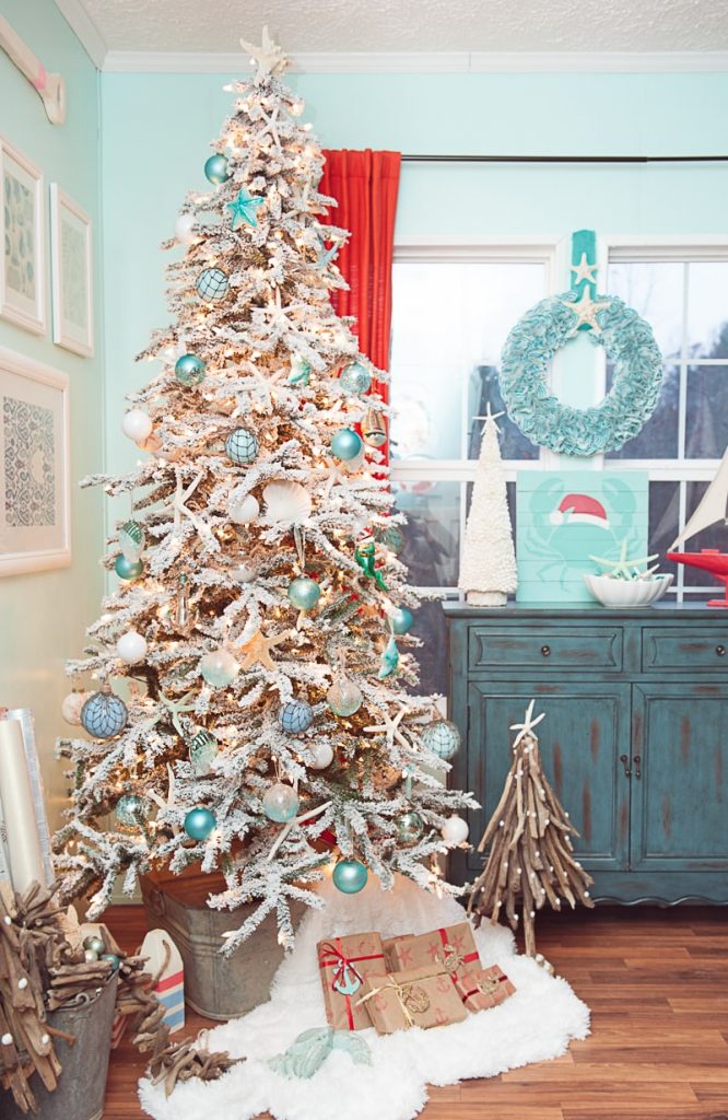 Coastal Christmas Tree Decor Ideas