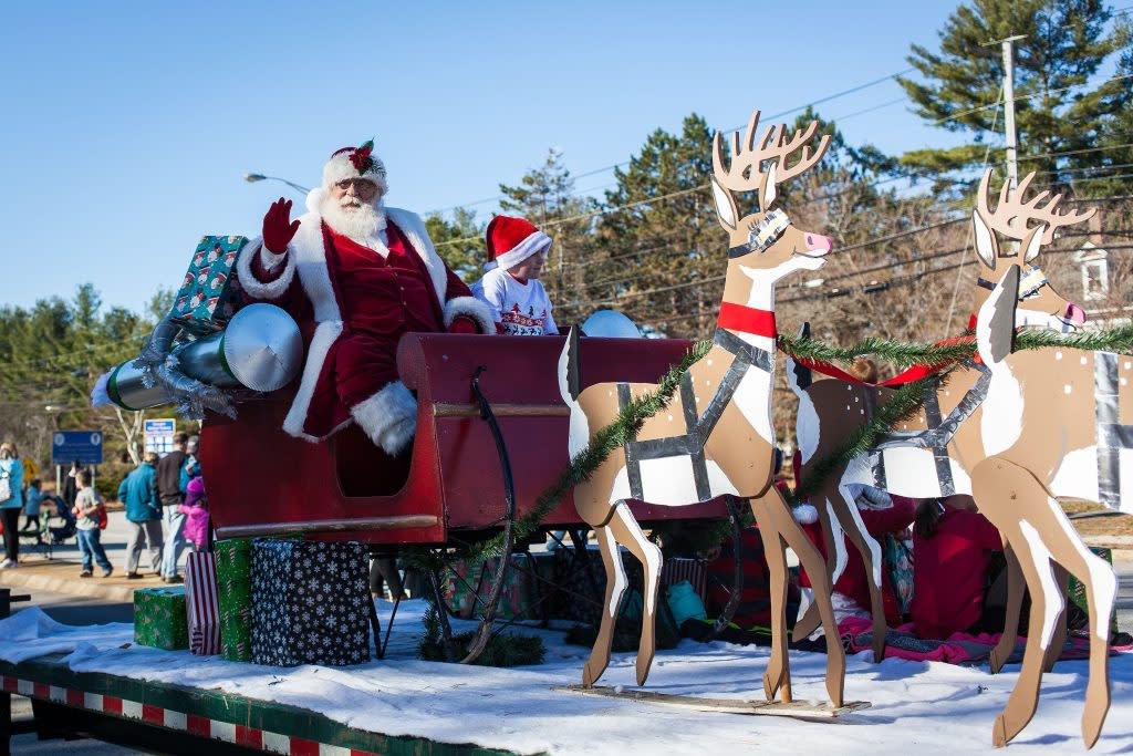 Concord Christmas Parade Viewing Spot