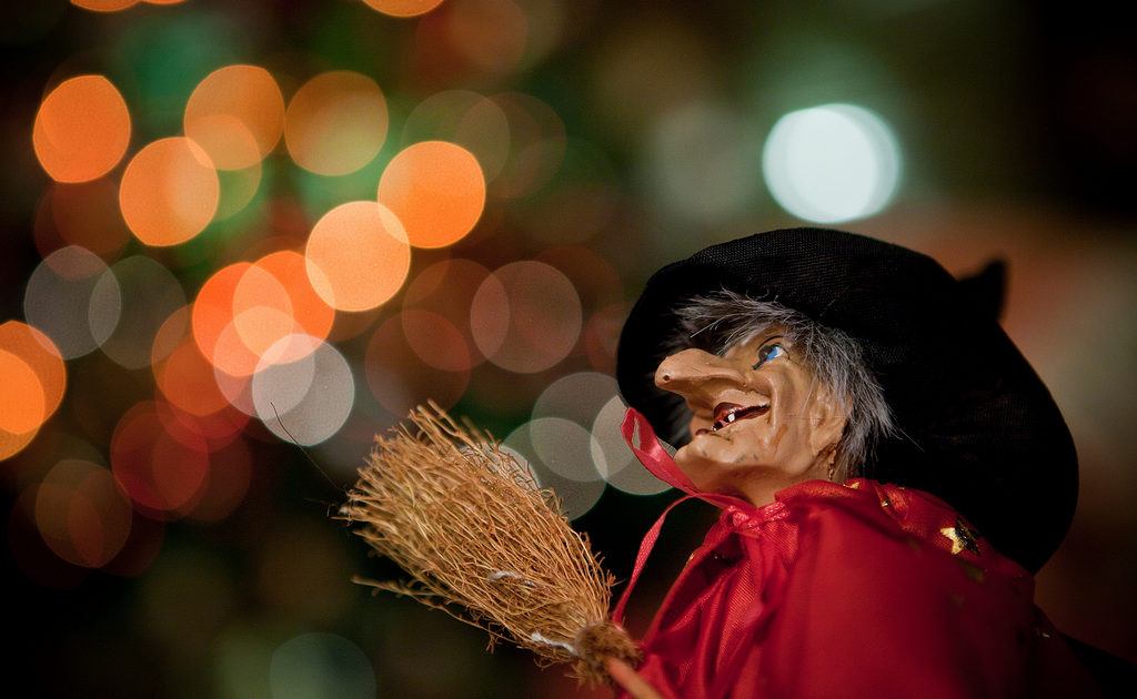 La Befana Italian Christmas Tradition