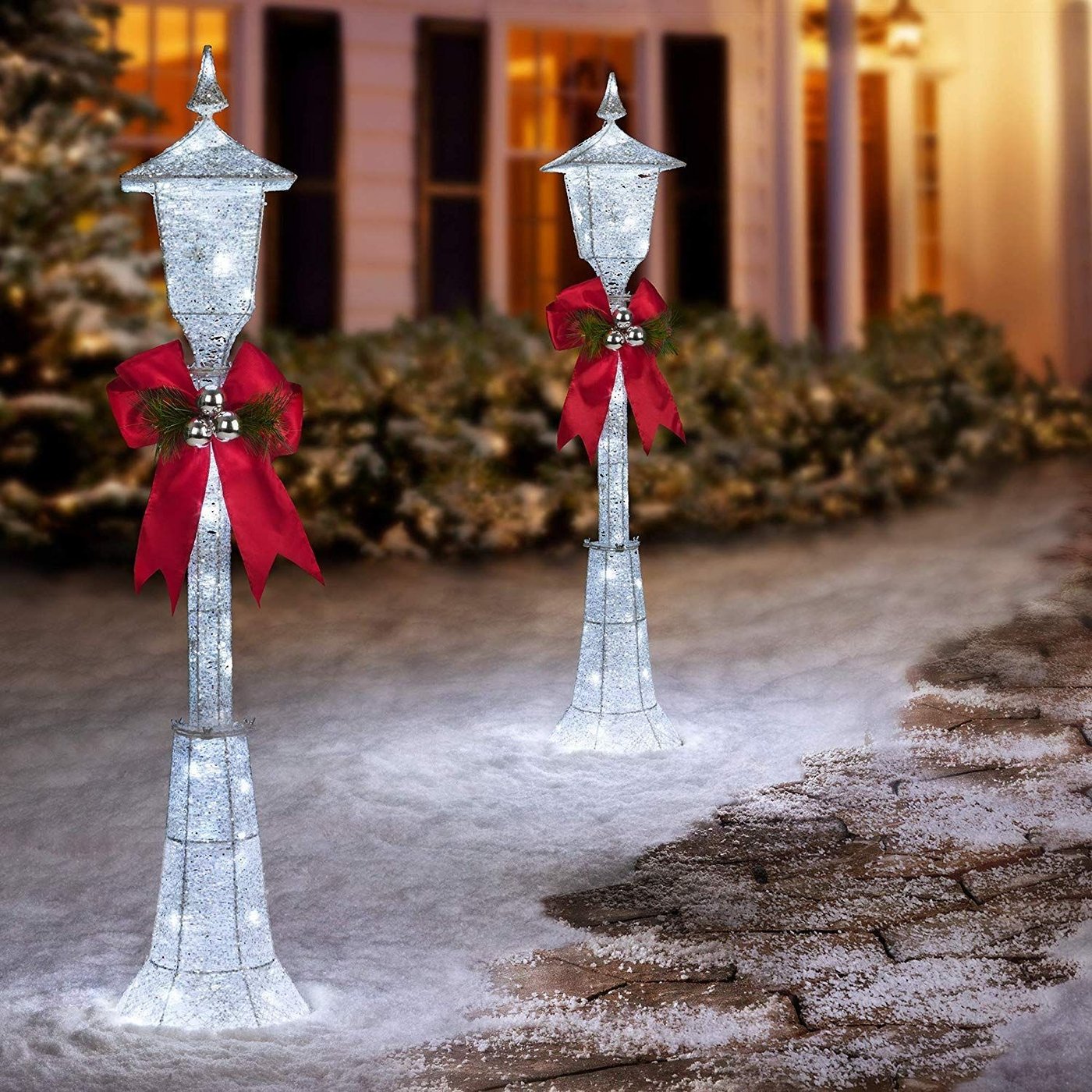 LED Christmas Lamp Post Decor Ideas