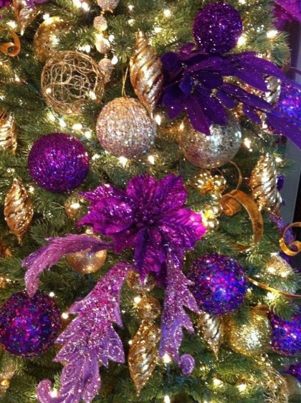 Ways To Create A Purple Red And Gold Christmas Tree