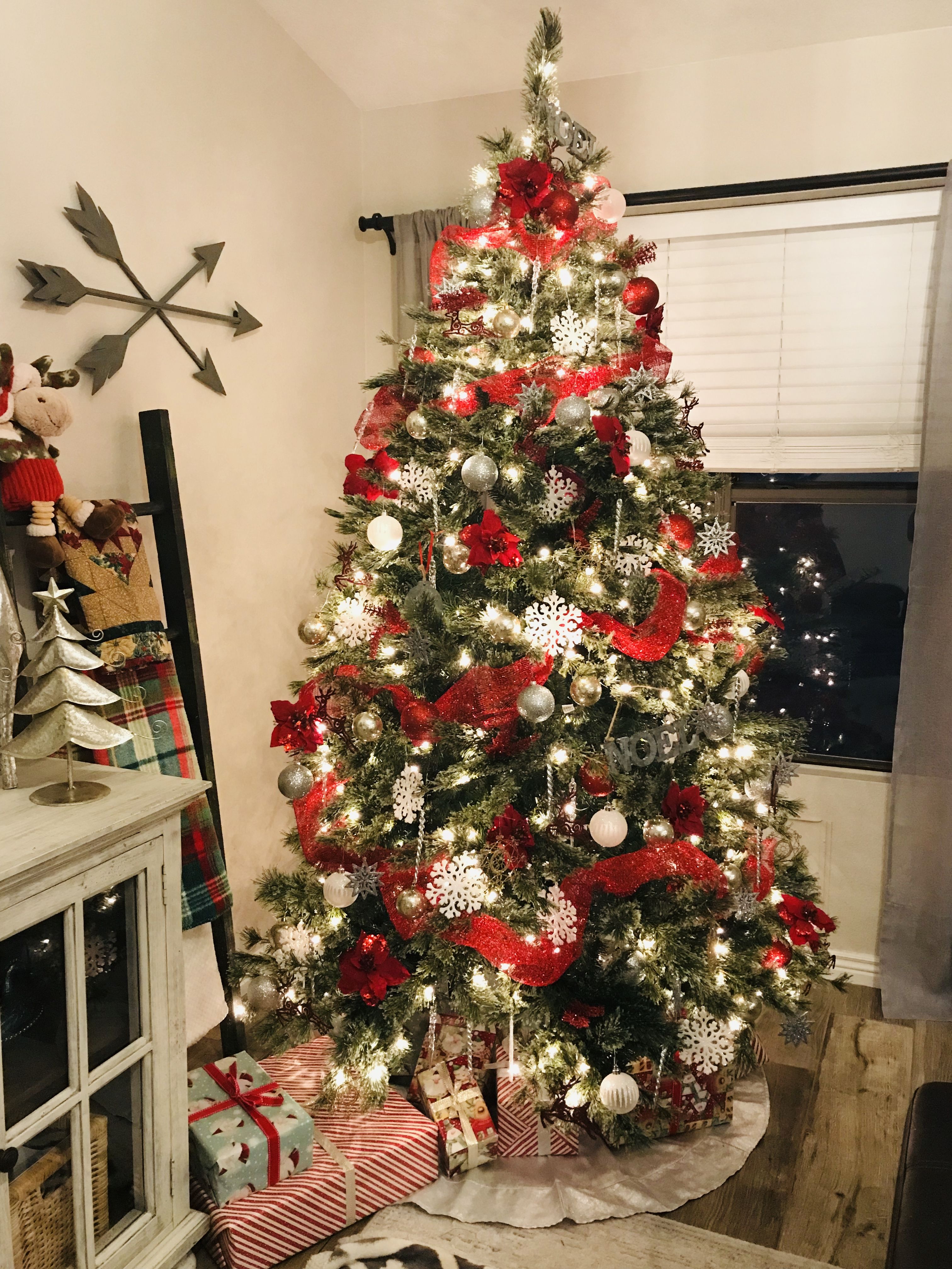 Silver Gold Red Christmas Tree Styles