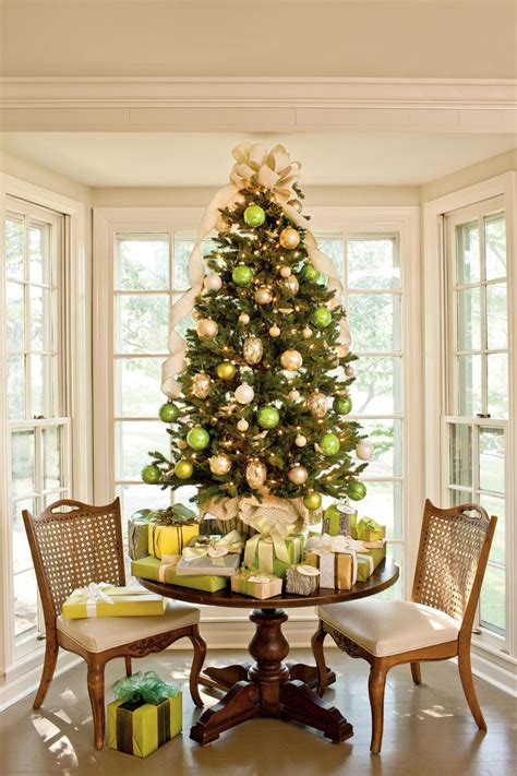 Small Christmas Tree Decoration Ideas for Table Tops