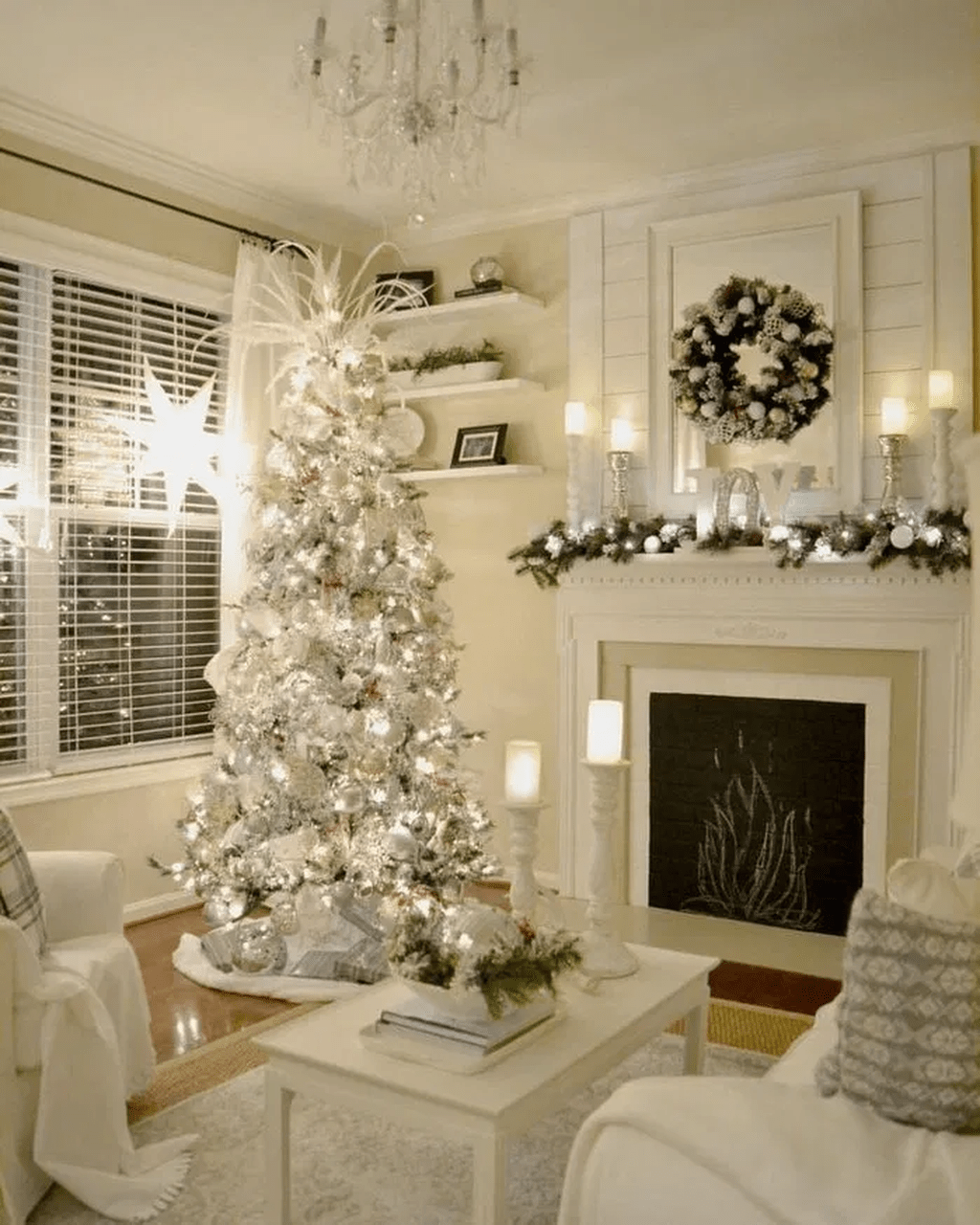 Small White Christmas Tree Ideas for Apartments