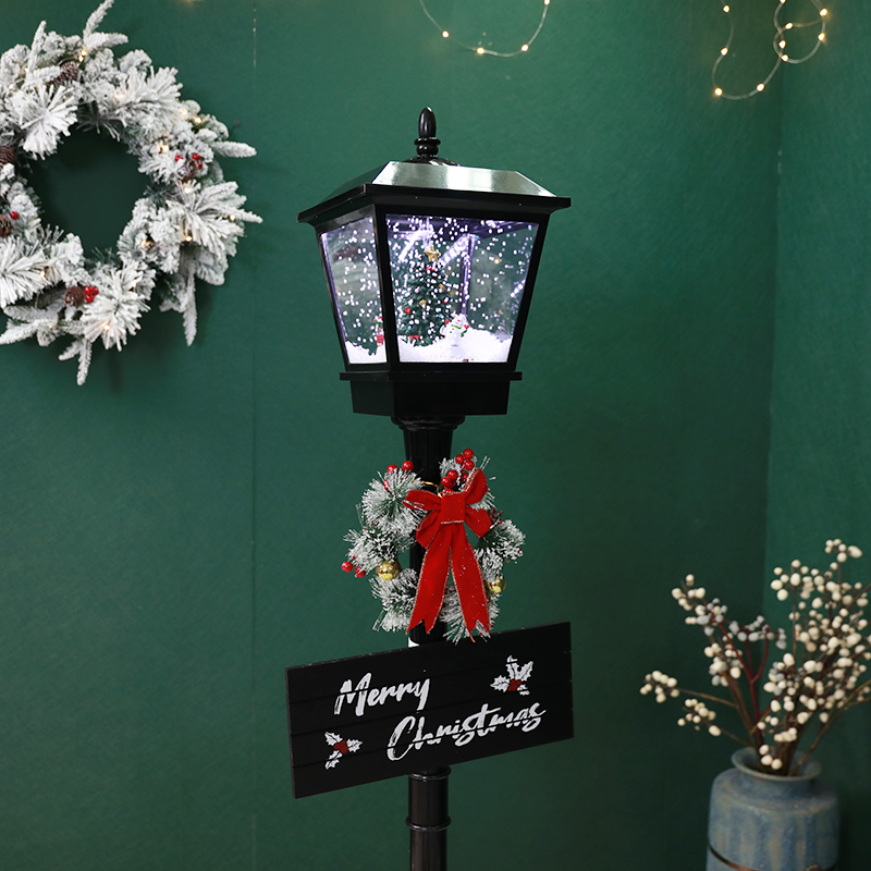 Snowing Lamp Post Decor Ideas