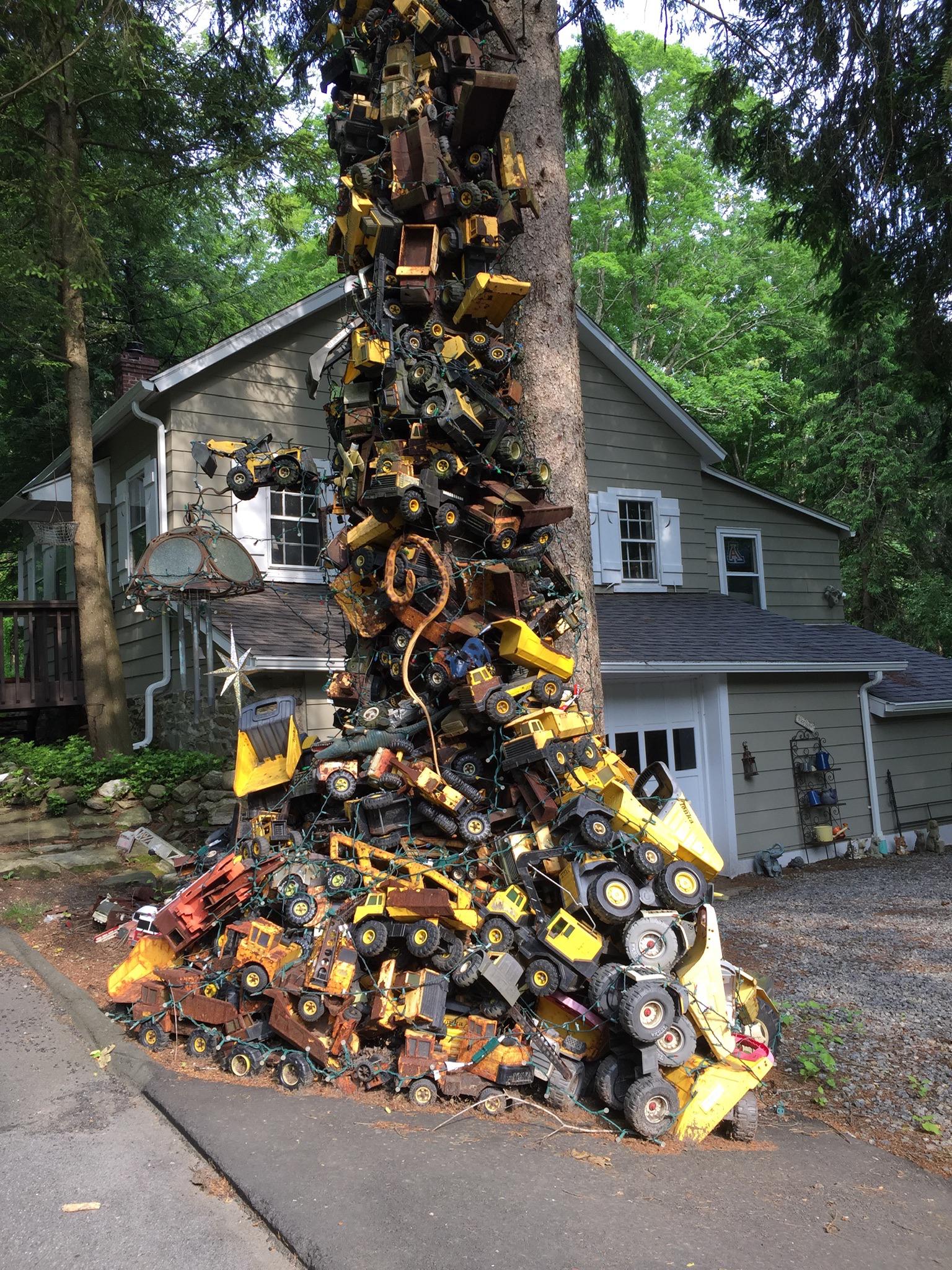 Tonka Truck Christmas Tree In Redding, Ct