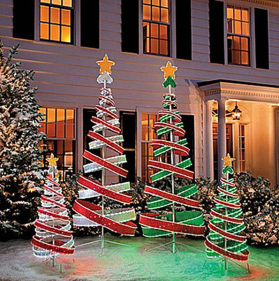 Unique Yard Christmas Tree Ideas