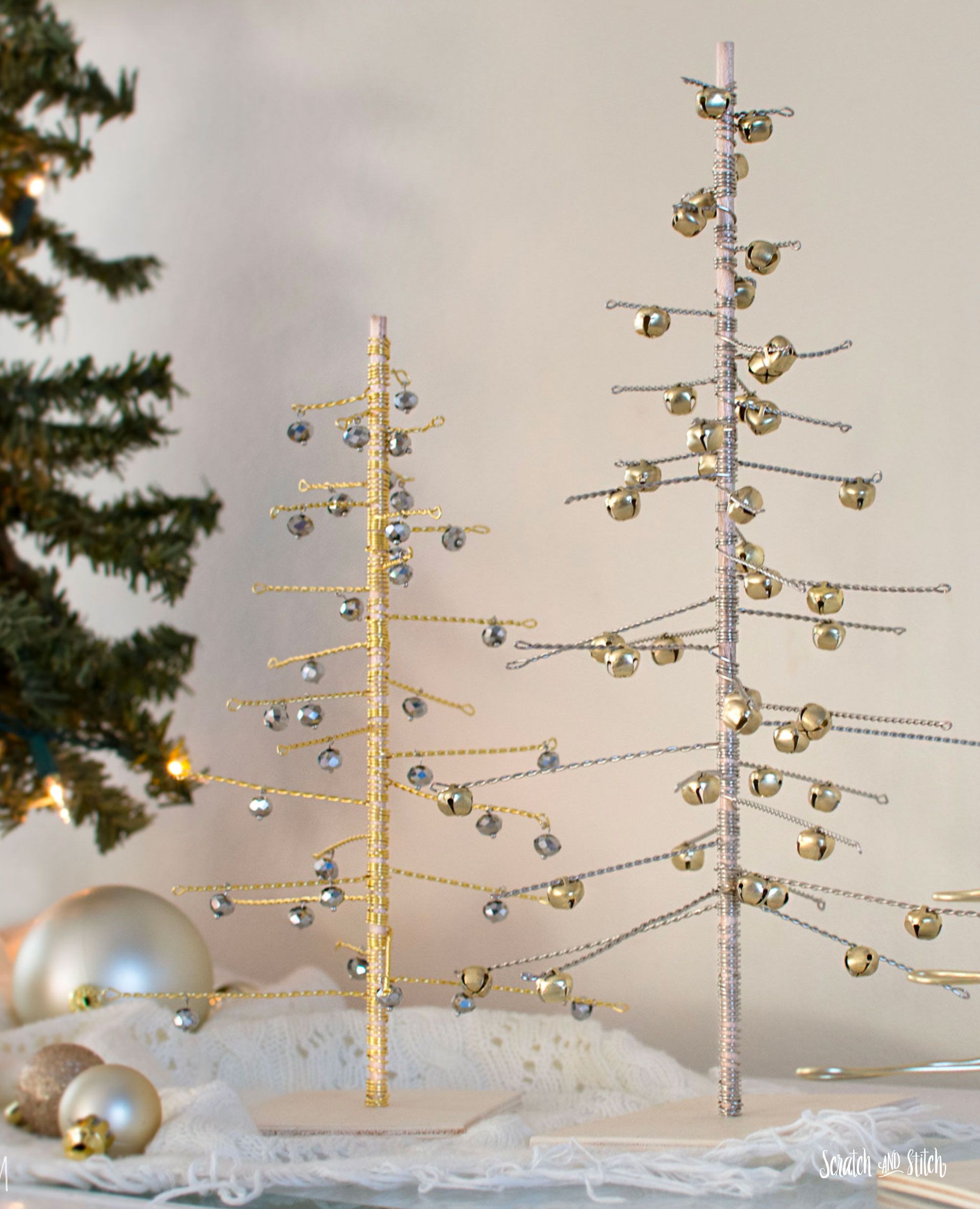 Wire Christmas Tree with Garlands and Swags